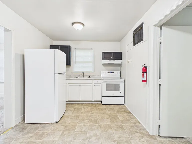 119 Railroad St — Photo 9
