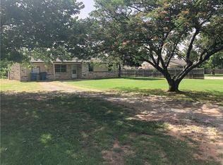 405 NW 1st St, Tuttle, OK 73089