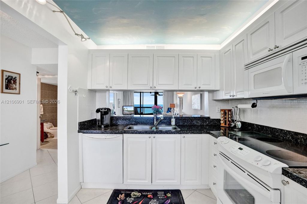 510 N Ocean Blvd APT 308, photo 2