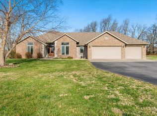 321 Old Town Rd, Billings, MO 65610