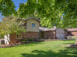 4033 S Belvedere Ct, Springfield, MO 65807