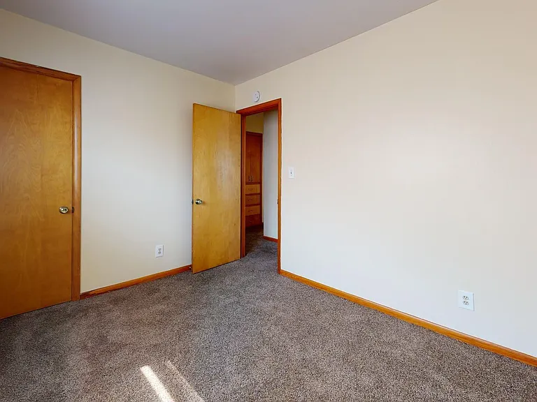 5621 Eisenhower Ave — Photo 9