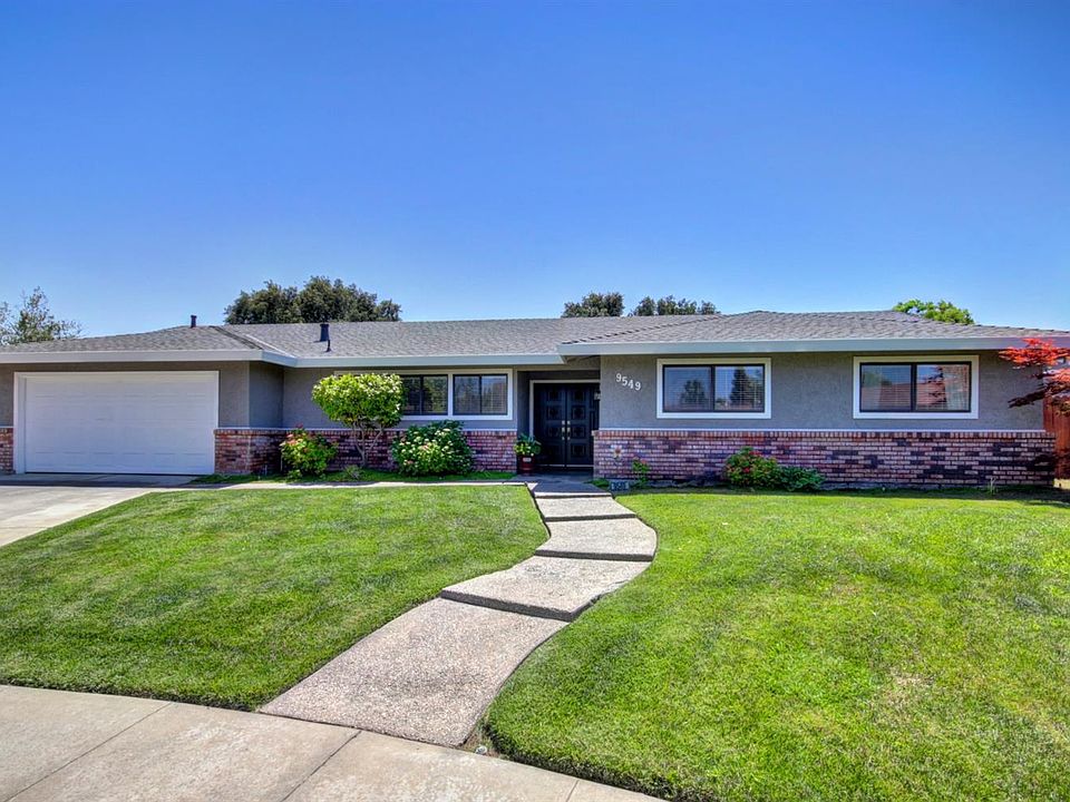 2nd image of 9549 Blarney Ct
