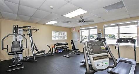 5th image of 683 Brigantine Blvd