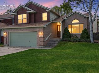 8082 Scarborough Dr, Colorado Springs, CO 80920