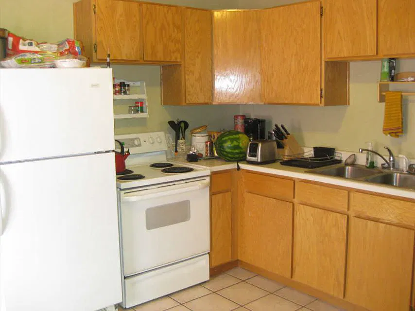 2 bed, 1128 sqft, $1,400 — Photo 2
