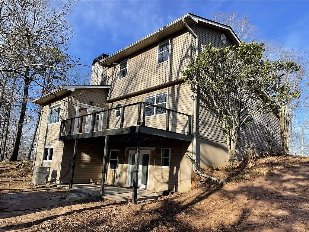 3 bed, 3.5 bath, 2854 sqft, $3,200 — Photo 2