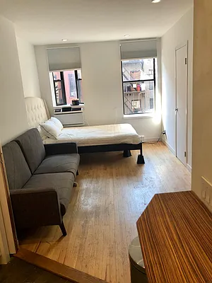 Rented by R New York | media 19