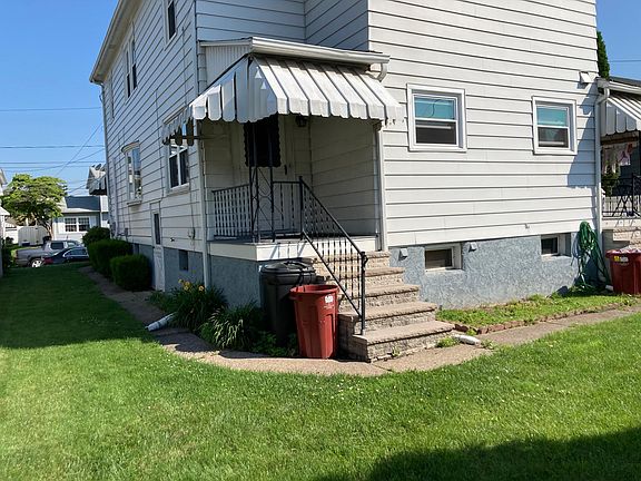 4th image of 94 S Landon St