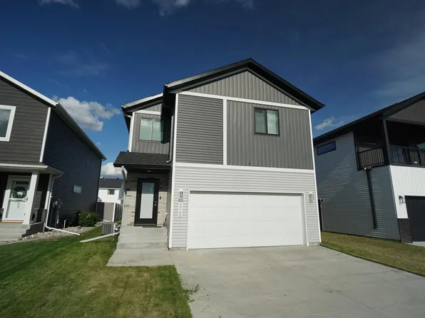 8068 Goldfinch Dr, Horace, ND 58047