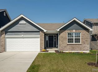 929 Little Fieldstone Ct, Wentzville, MO 63385