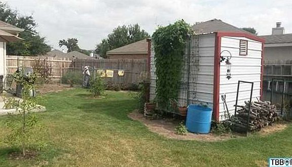 3rd image of 104 Vela Way