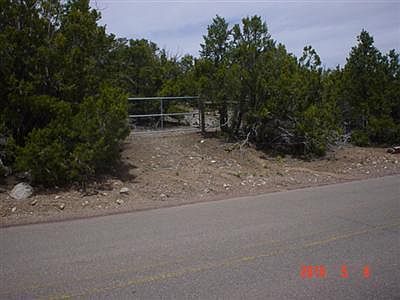 2nd image of La Madera Rd