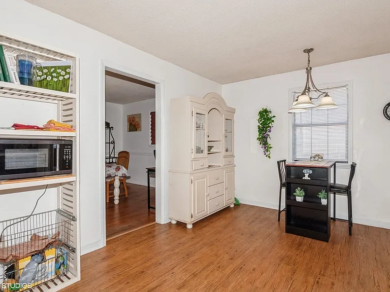 9938 Sandra Ln — Photo 6
