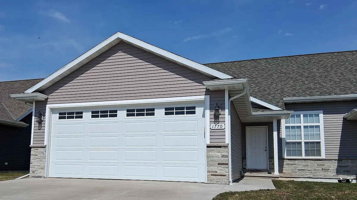 Building Photo - 1768 Garroman Dr
