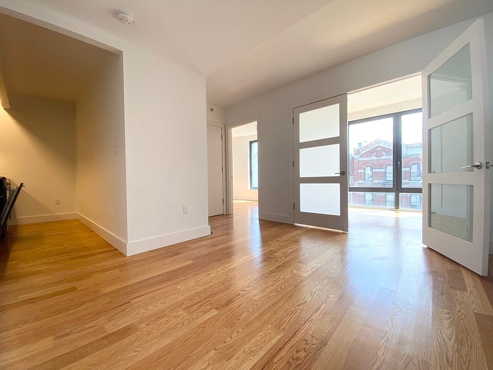 1st image of 159 Meserole St #505