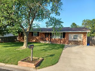 649 California Ave, Cottage Hills, IL 62018