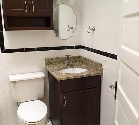 4th image of 113 E Lyman Ave APT 1