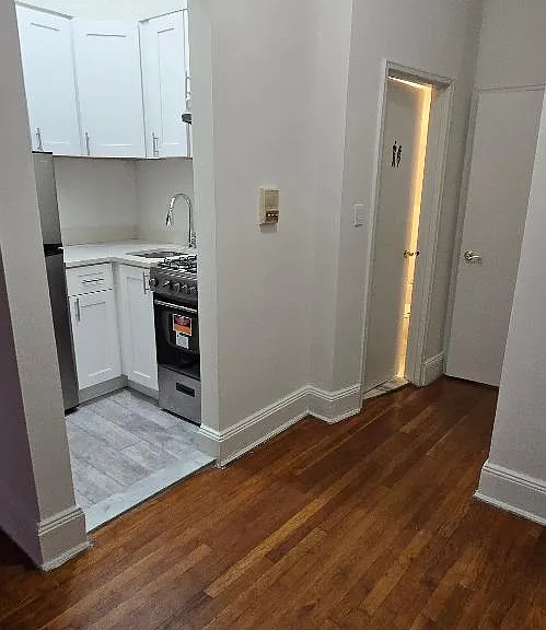 321 E 79th St #3C — Photo 2