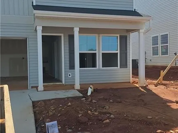 5049 Fallmeade Rd, Kernersville, NC 27284