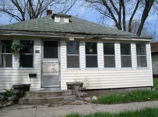 711 Spring St, Three Rivers, MI 49093
