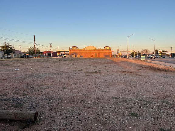 4th image of 1200 N 4th St
