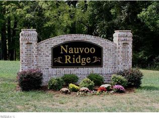 3 Nauvoo Ridge Dr, Tobaccoville, NC 27050