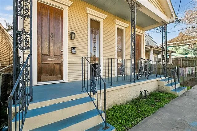 1123 Hillary St — Photo 2