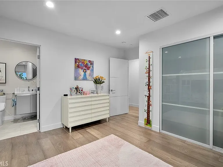 14157 Tiara St #101 — Photo 21