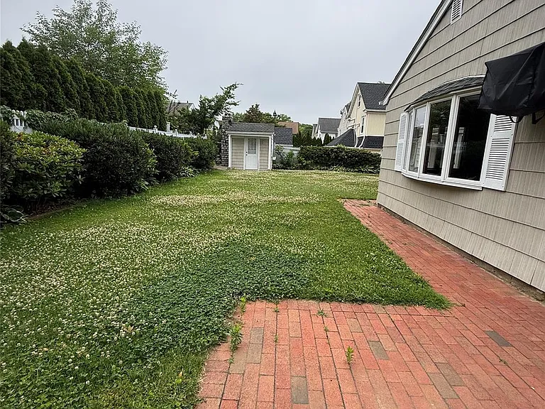 60 Highland Ave — Photo 10