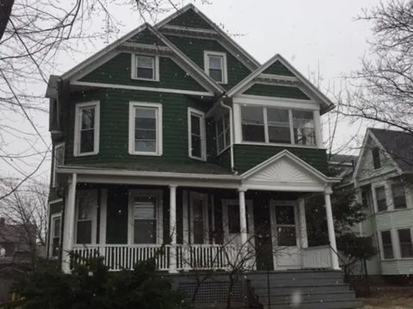 373 Park Rd #2, West Hartford, CT 06119