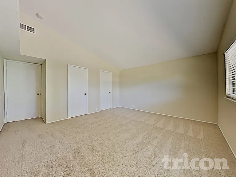 8827 Kelsey Dr — Photo 8