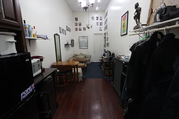 Rented by Nooklyn NYC LLC | media 2