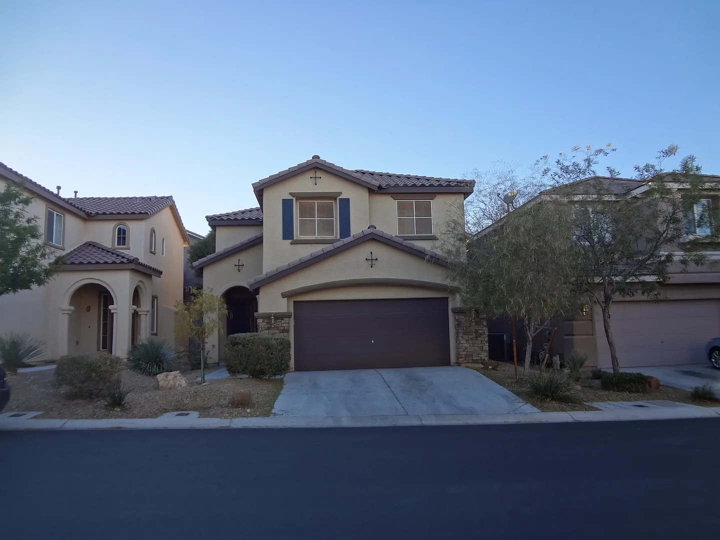 Beautiful 2,022 Sq. Ft. Home Has 4 Bedroom, 2.5 Bathroom , 2 Car Garage — Photo 1