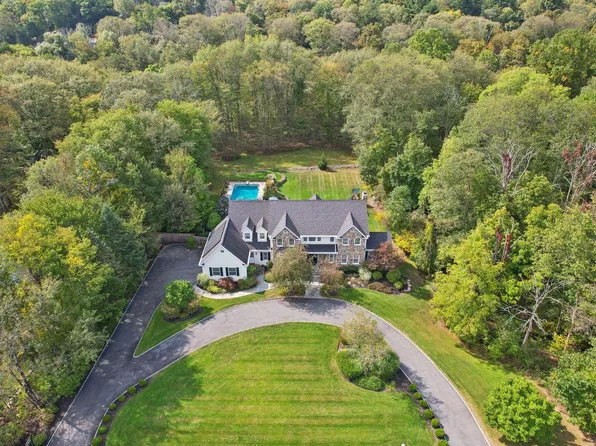 5 Camberra Drive, Suffern, NY 10901