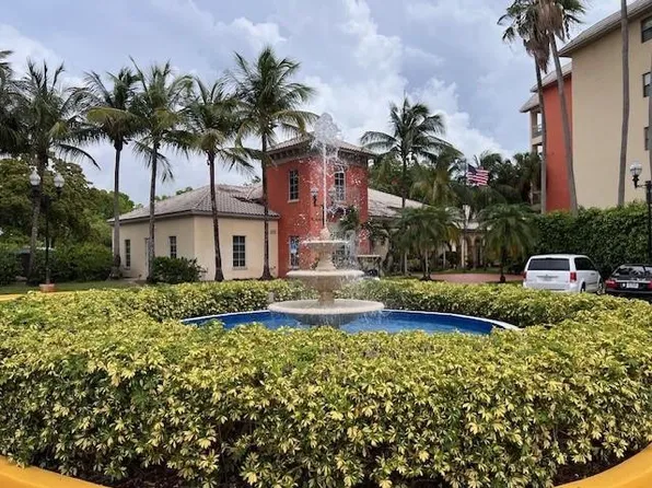 8160 Geneva Court #113, Miami, FL 33166
