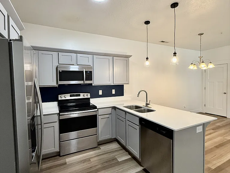 1809 W Terra Vista Ln #1-204-1 — Photo 5