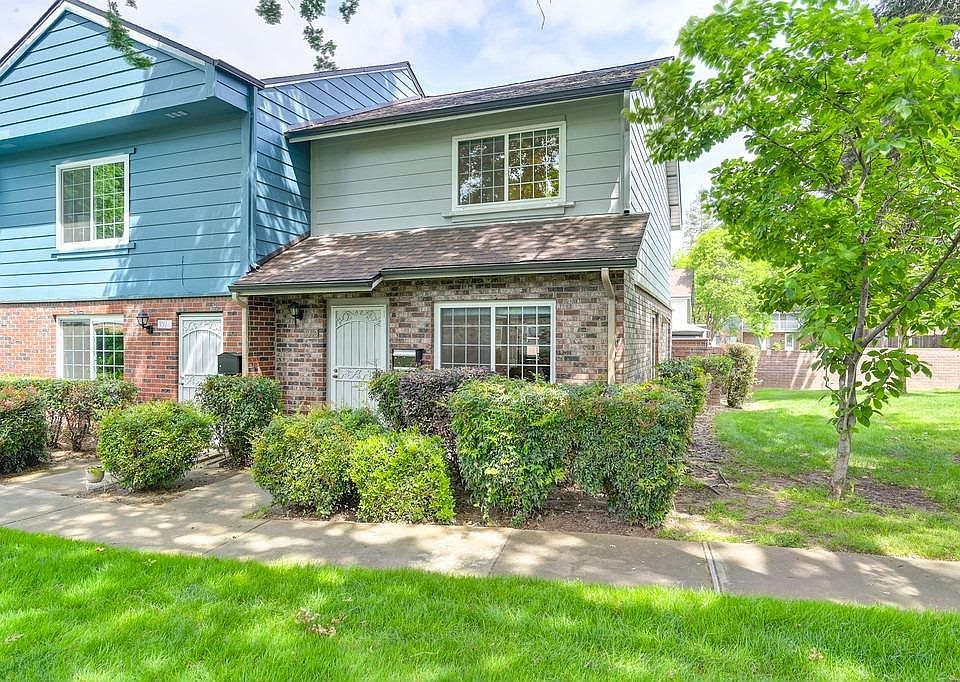 1st image of 3912 Oak Villa Cir