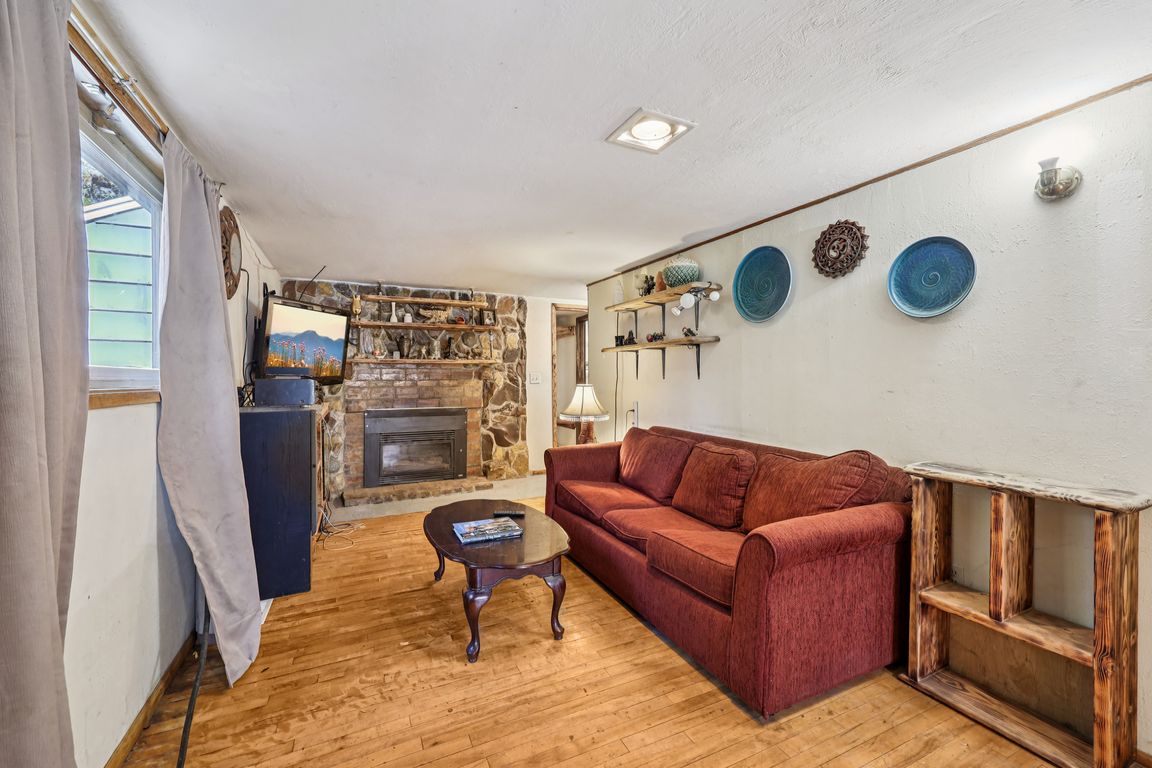 next background image