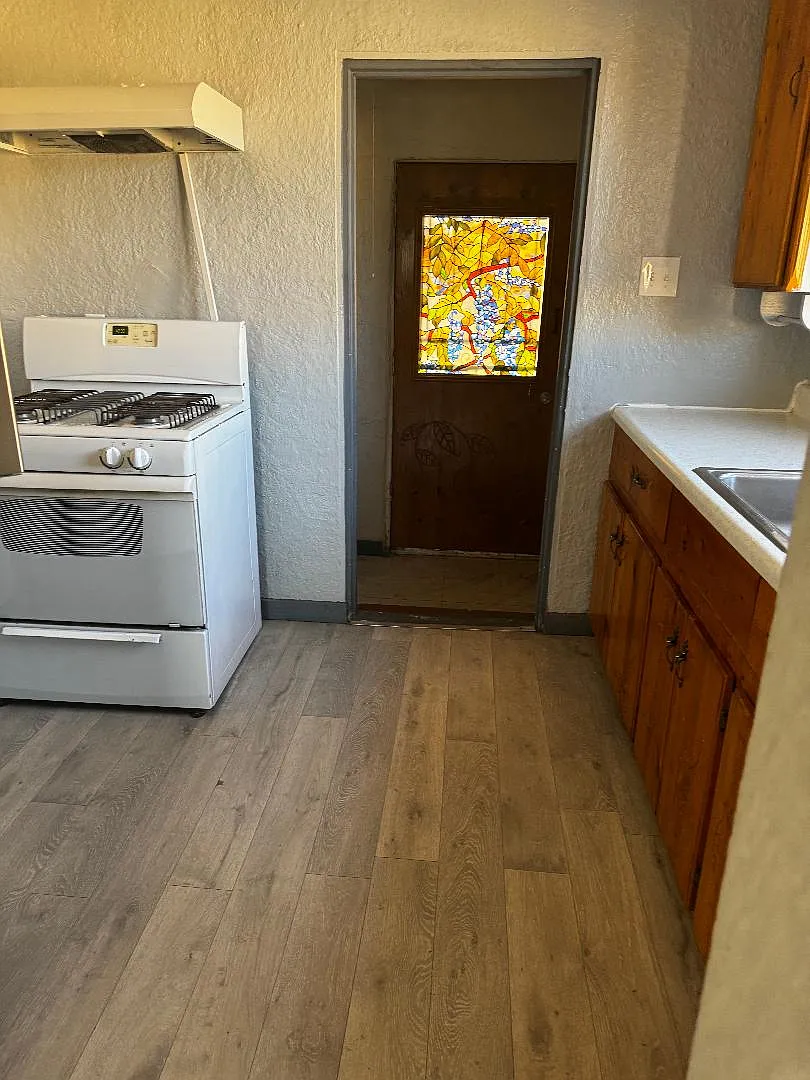 2 bed, 1200 sqft, $1,500 — Photo 1