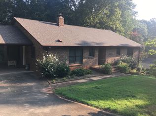 110 Trafalgar Rd, Greenville, SC 29617