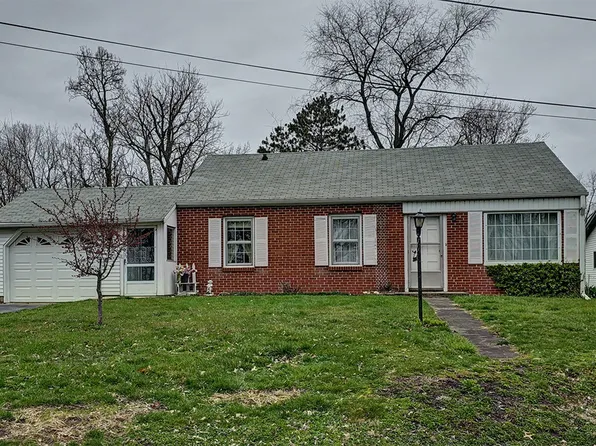 477 Martin St, Dixon, IL 61021