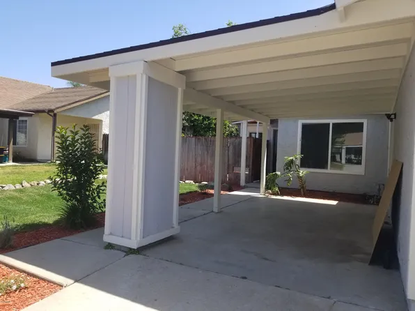 4878 Colony Dr, Camarillo, CA 93012