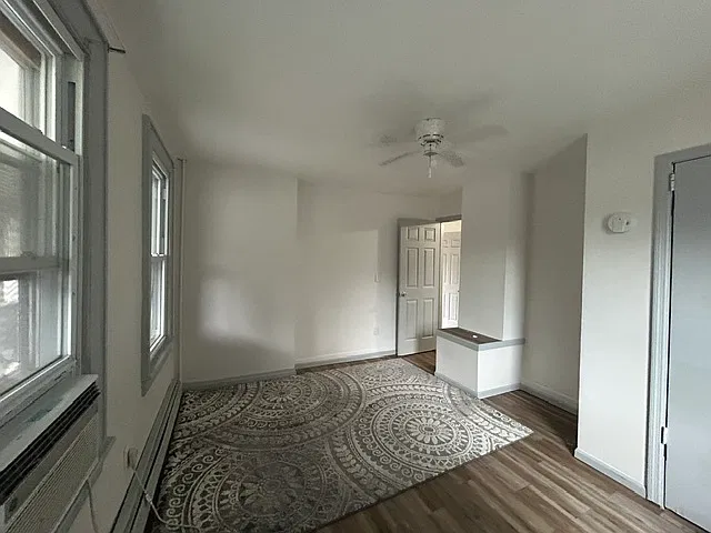 2 bed, $1,600 — Photo 3