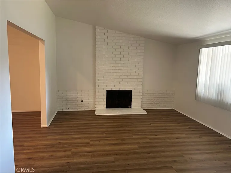 1276 Evergreen St — Photo 5