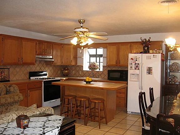3rd image of 2133 Westwood Dr