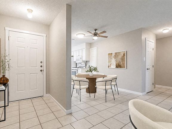 4th image of 2311 Burleson Rd #B