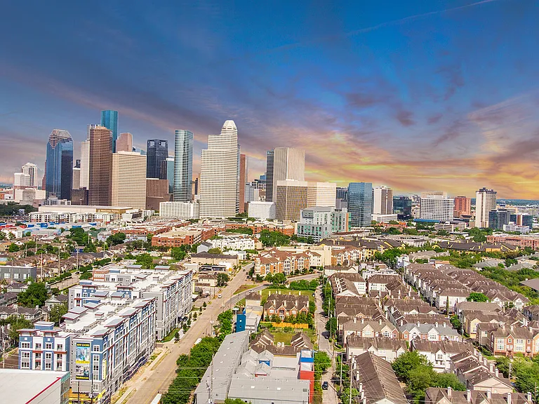 Easy commute to Downtown