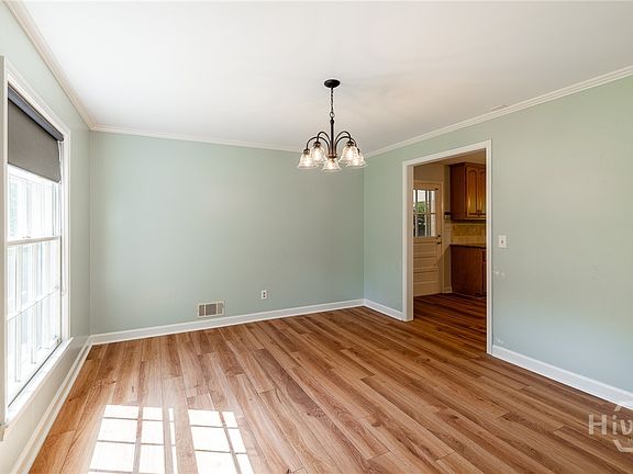 4th image of 161 Clyde Road