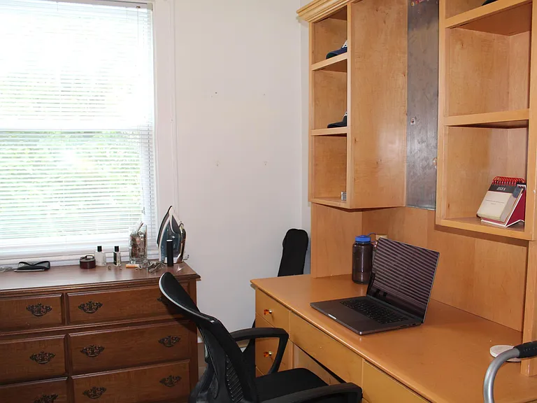 708 Atwood St NE — Photo 10